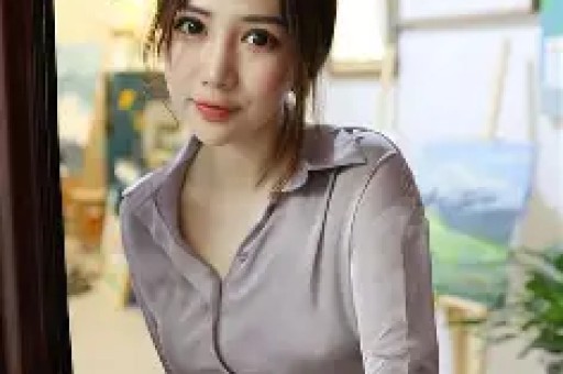 继岳云鹏后 向佐也说了娱乐圈的一些事情关晓彤也没逃过